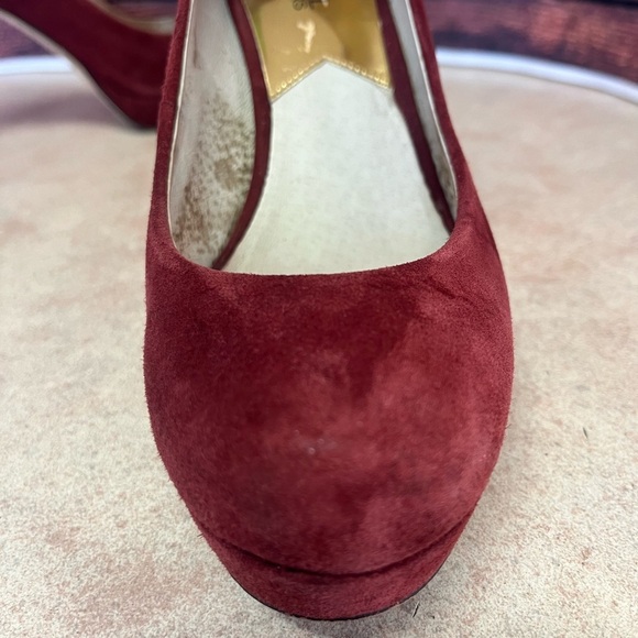 Michael Kors Merlot Suede Platform Pumps - Picture 16 of 16